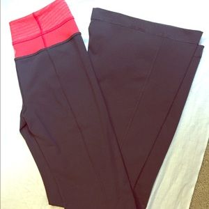 🎉HOLDING!!! Orange waistband Lulu