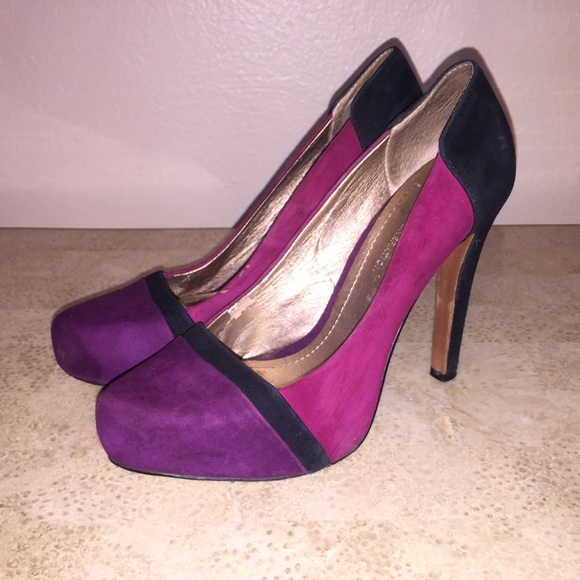 💕BCBGeneration Suede Pumps