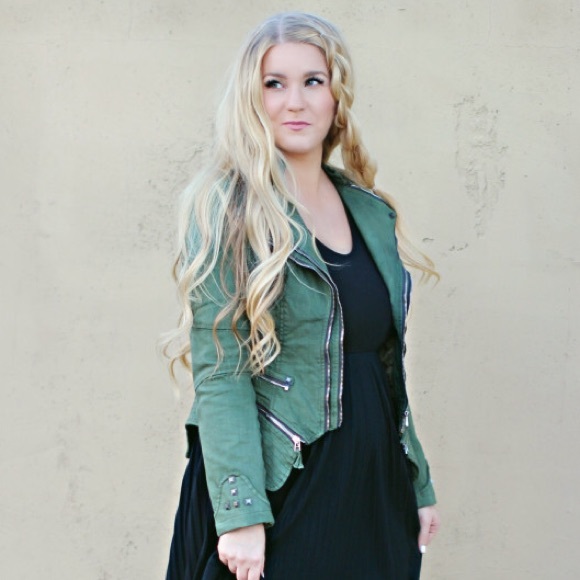 Green blazer/ jacket