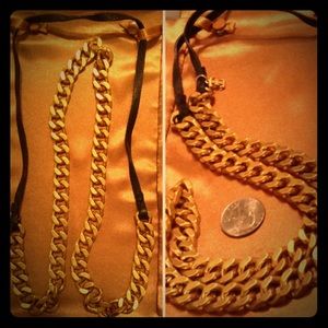 ✨ NEW! Ellen Tracy Chain Link leather necklace!