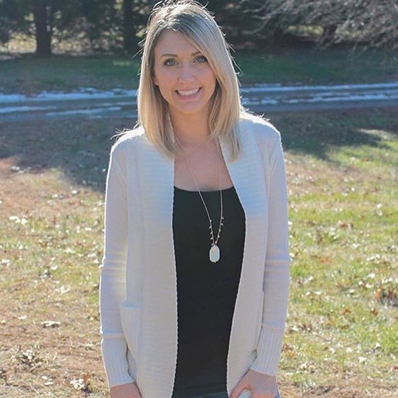 Ivory Cardigan - Picture 1 of 1