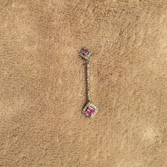 Pink sapphire pendant