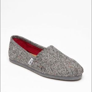 NWT TOMS Classic - Karsen