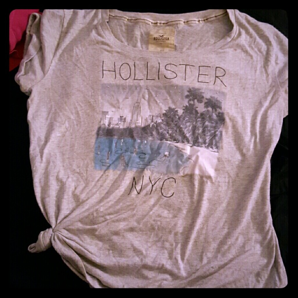 Light grey beach hollister tee