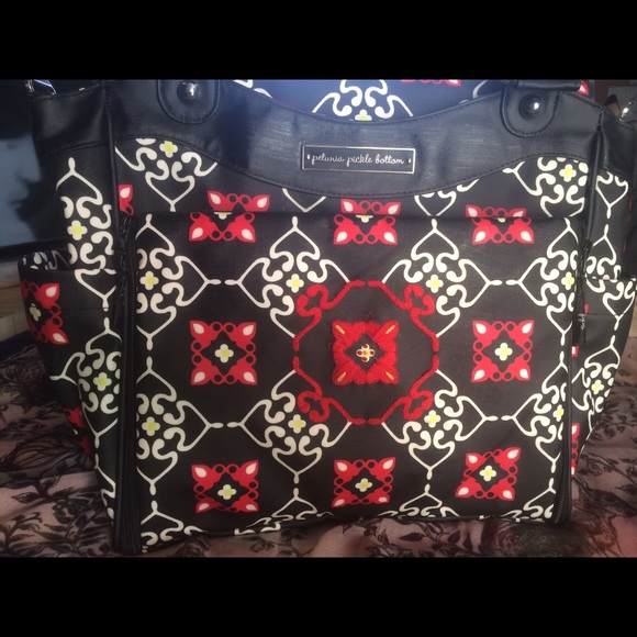 Petunia pickle bottom baby bag