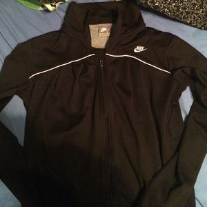 Black nike zip up size L