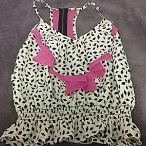 Ruffle diamond print top