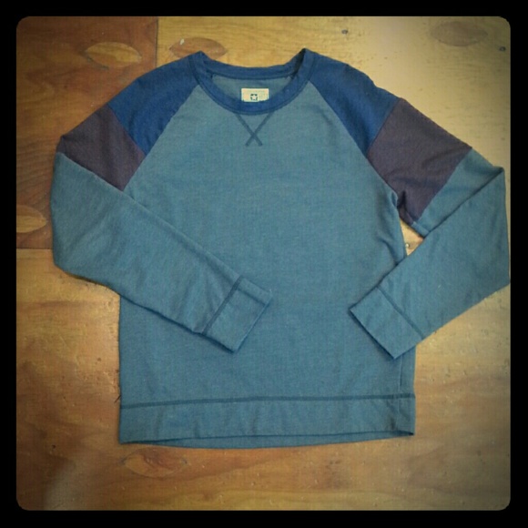 Unisex Pullover Sweater