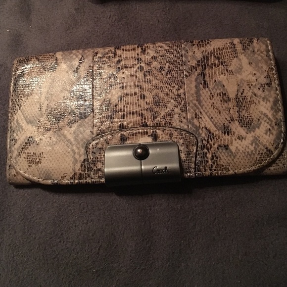 Coach wallet