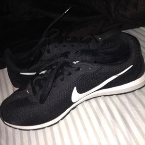 Nike tennis shoes