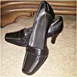 Aerosoles Black Heels