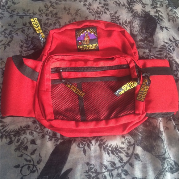Outward hound dog fanny pack