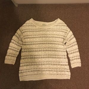 only worn once. Perfect with jeans and booties!