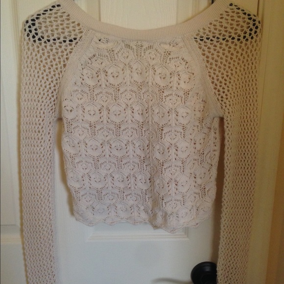 Long sleeve crop top