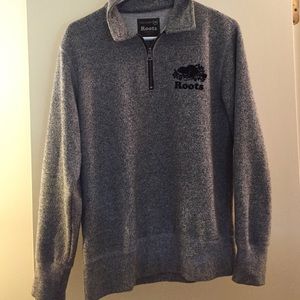 Roots half zip