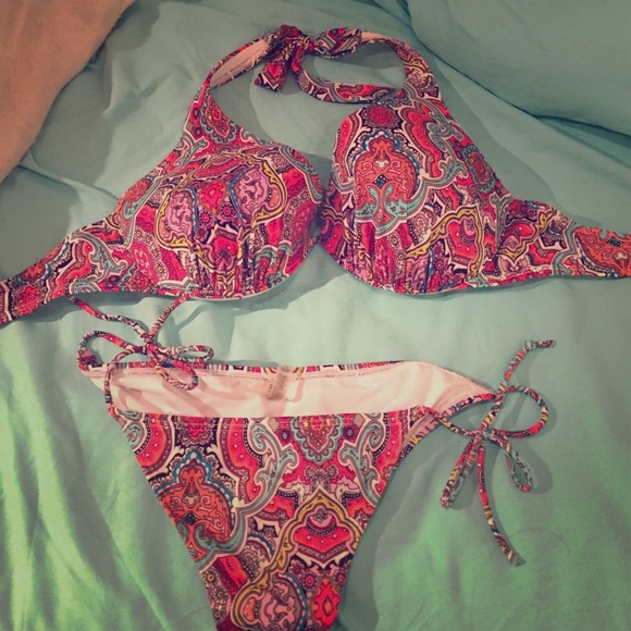 Victoria's Secret swim suit NWOT