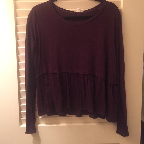 Maroon Aritzia Ruffle long sleeve!