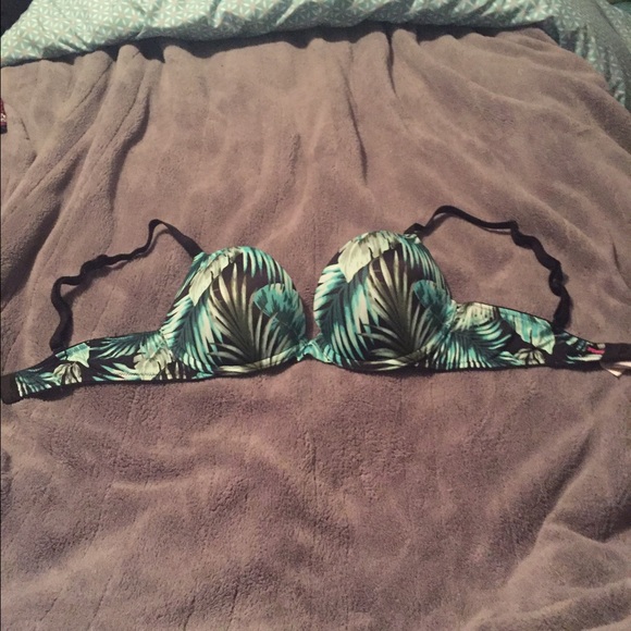 Pink Victoria Secret Push Up Bra - Picture 1 of 3