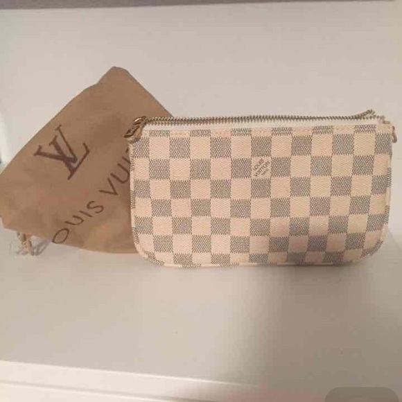 Handbag Louis Vuitton