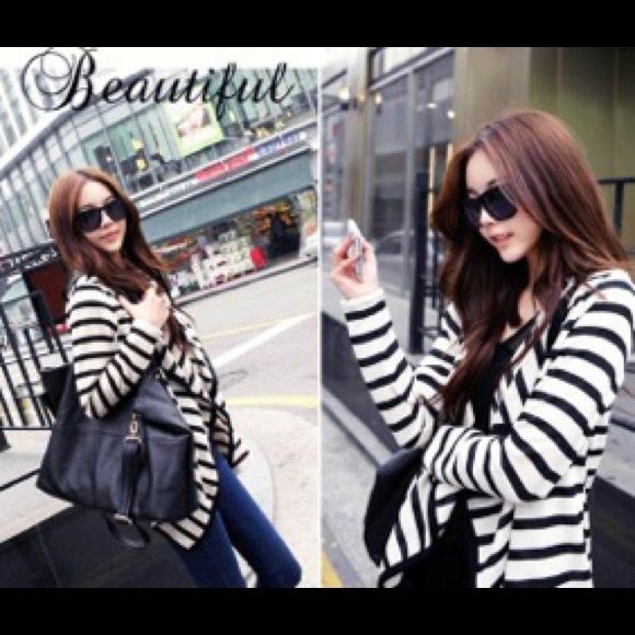 "J a m e s o n" cardigan🌟sale🌟 - Picture 2 of 4