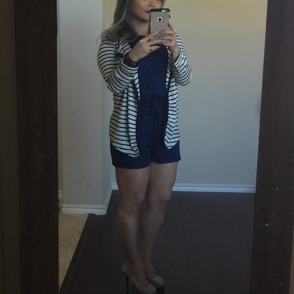 "J a m e s o n" cardigan🌟sale🌟 - Picture 4 of 4