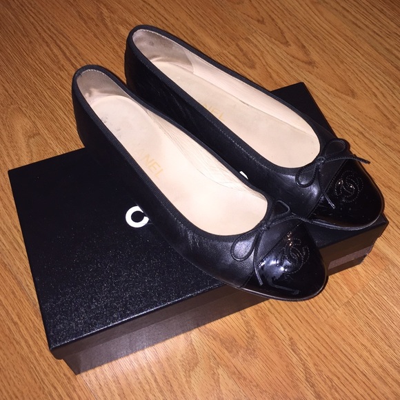 100% Authentic CHANEL ballet flats