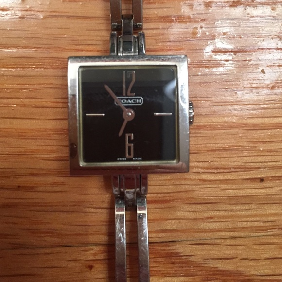 Coach watch - Picture 2 of 4