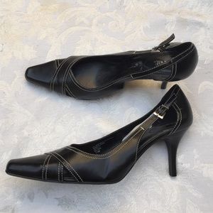 NWT Connie black heels size 11