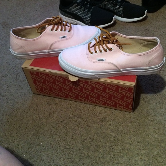 Shoes - Pink vans