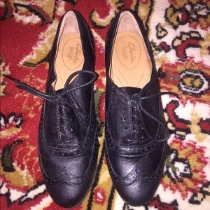 Clark's Oxford black leather shoes
