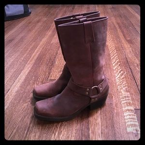 Buckle brand cowboy boots