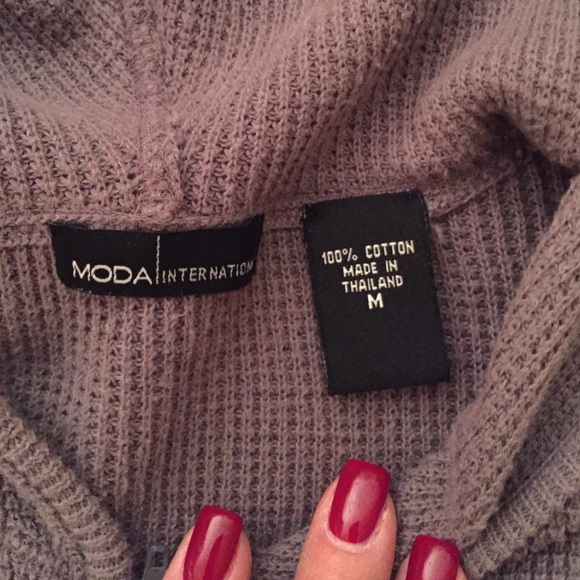 VS/Moda Zip up hoodie - Picture 2 of 4