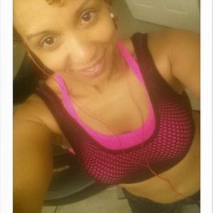 Meet your Posher, Evelyn