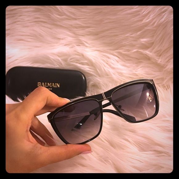 BALMAIN SUNNIES 🕶