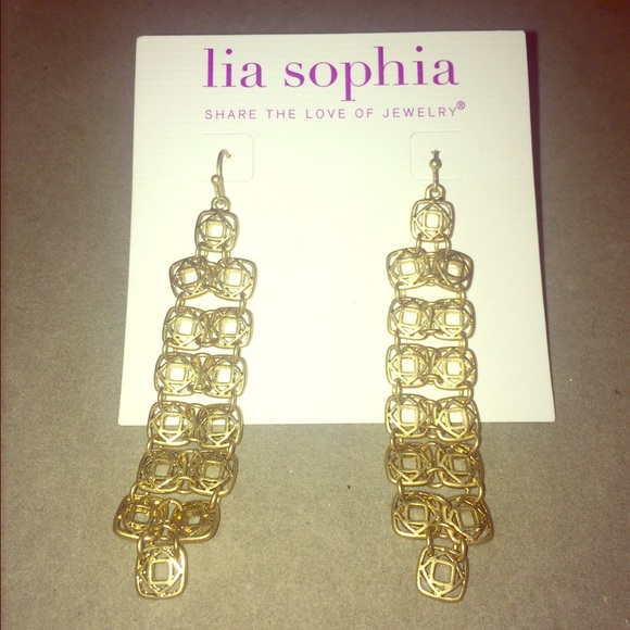 Gold Drop Earrings - Picture 1 of 1