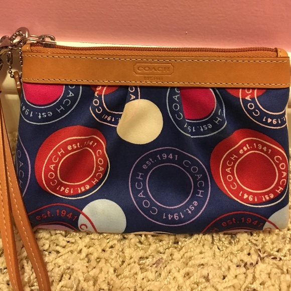 SOLD!! Coach wristlet