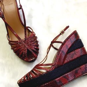 NWOT Tory Burch Snakeskin Wedge Sandals