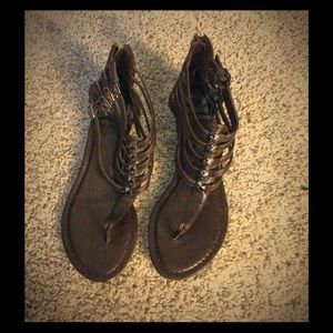 Flats for the summer