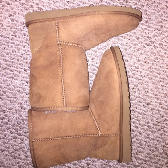Class short Chestnut UGG boot - Picture 4 of 4