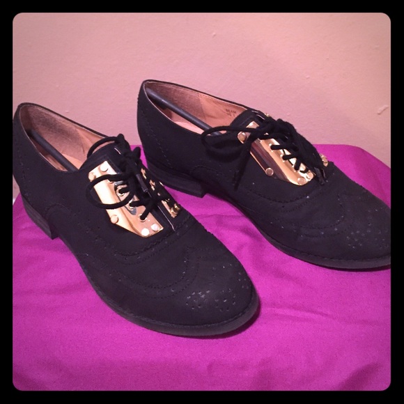 ***HOLD FOR hanna1hemmer***Stylish women's oxfords