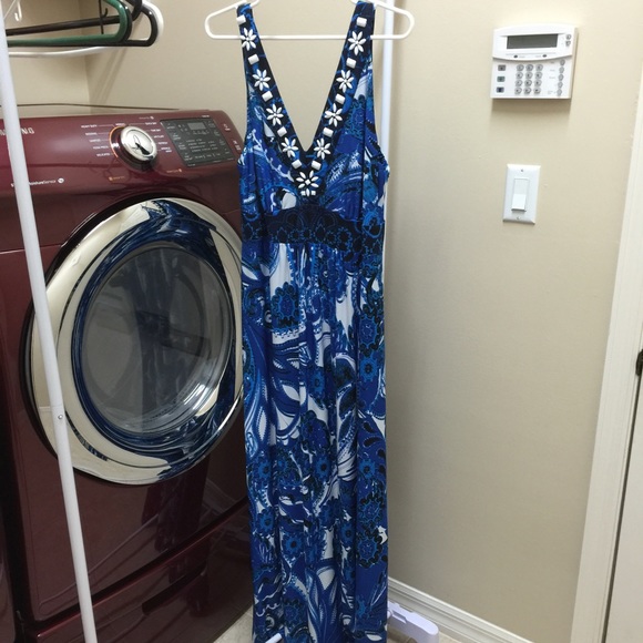 Blue & White maxi dress.  1x