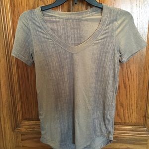 Lululemon t shirt