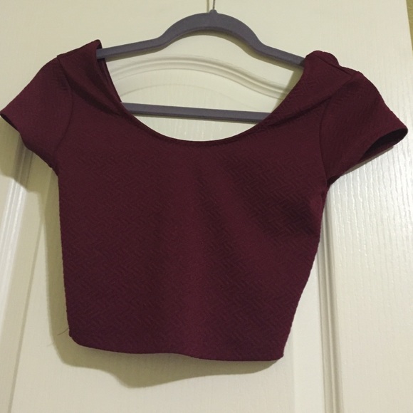 Pacsun LA hearts red  short sleeve crop top size S