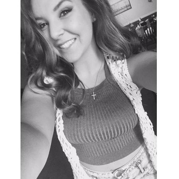Meet your Posher, Hailey
