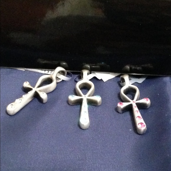 Tribal pendant