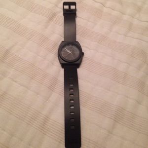 Black unisex Nixon watch