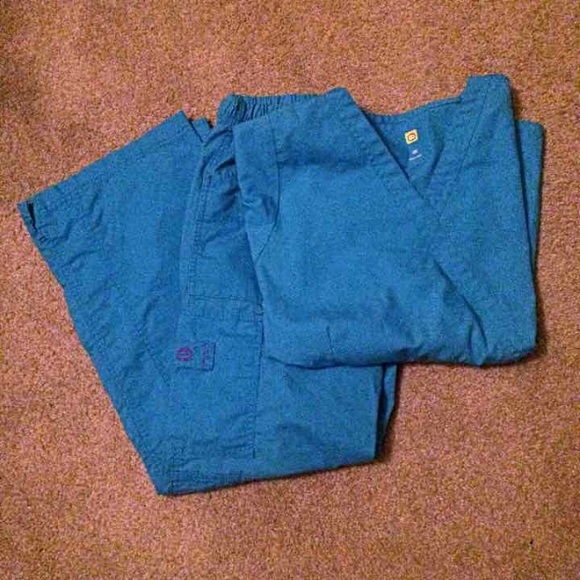 Wonderwink Xs scrub set