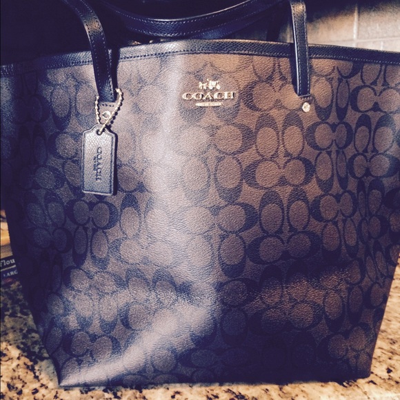 NWT Coach black/brown tote