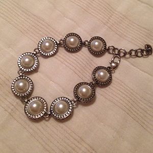 Brighten silver and pearl bracelet