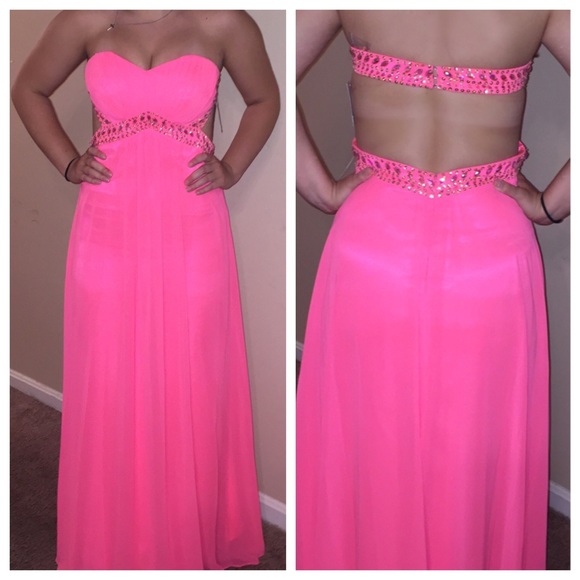 Dresses & Skirts - Pink prom dress